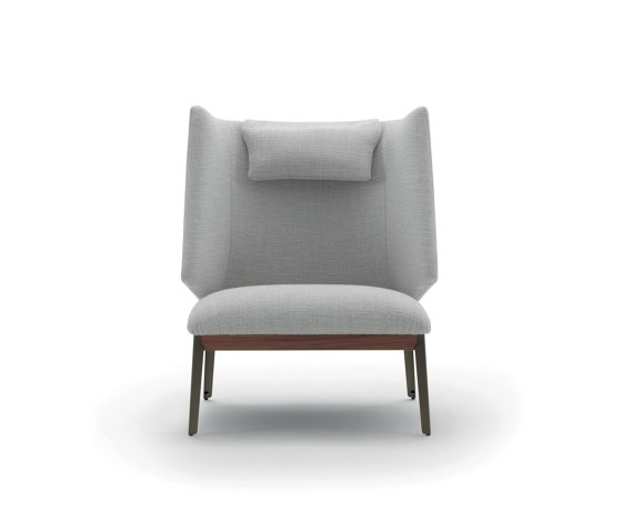 Hug Armchair - High Backrest Version with Headrest Cushion and walnut Canaletto details | Sillones | ARFLEX