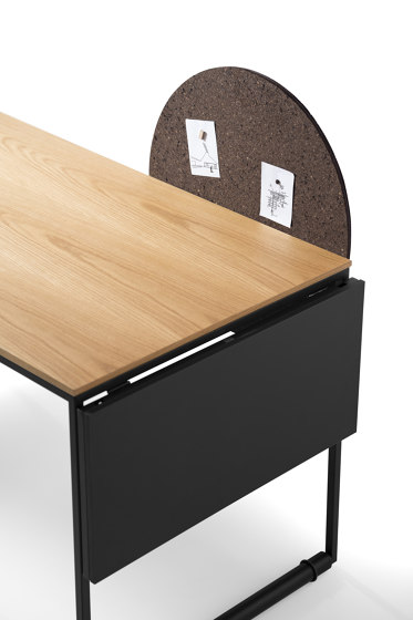 Macis wood table with extensions | Schreibtische | Opinion Ciatti