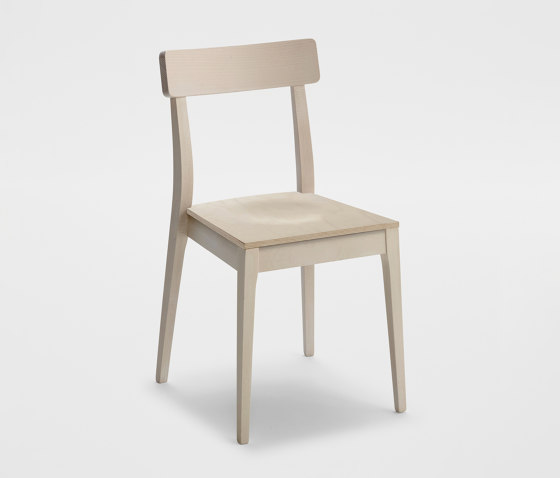 INGA Stackable Chair 1.02.I | Chaises | Cantarutti