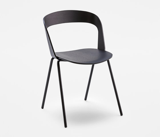 MAKI Stackable Chair 1.02.Z/I | Chaises | Cantarutti