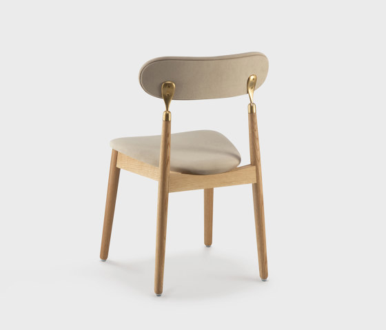 7.1 Chair, natural oiled oak frame, beige Textum Avelina velour fabric | Chairs | EMKO PLACE