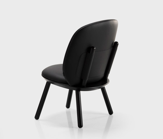 Naïve Low Chair, black painted ash frame, Lambada black leather | Poltrone | EMKO PLACE