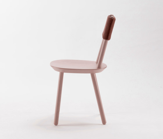 Naïve chair, pink | Sedie | EMKO PLACE