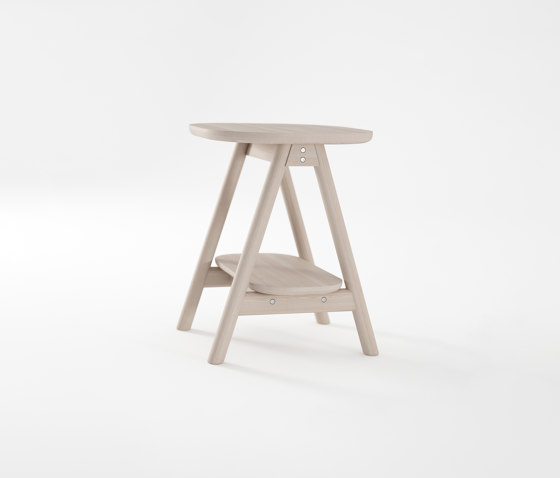 Curbus ROUNDED SIDE TABLE | Mesas auxiliares | Karpenter