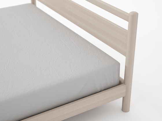 Taku Bed II
QUEEN BED | Betten | Karpenter