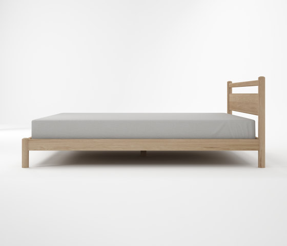 Taku Bed II
QUEEN BED | Beds | Karpenter