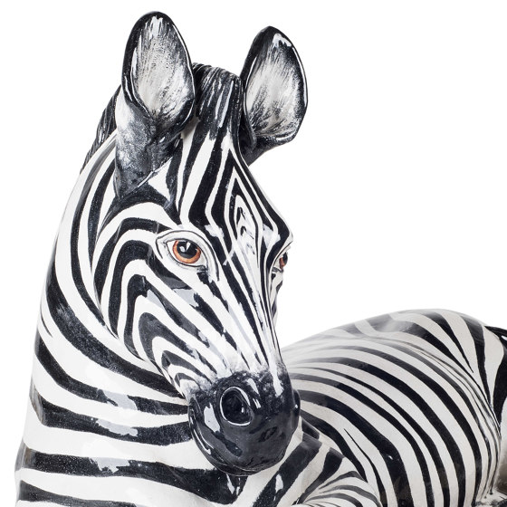 Lying Zebra | Objets | Marioni