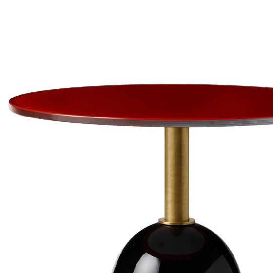 Pins | Round Side Table | Tables d'appoint | Marioni