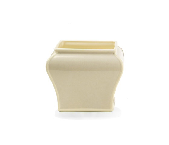 Quadro | Medium Planter |  | Marioni