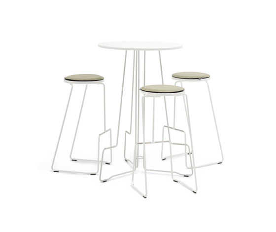 Tiki table small | Standing tables | extremis