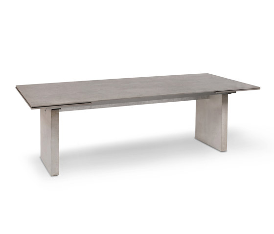 Doppio Extension Table with Frame Concrete | Tables de repas | Fischer Möbel