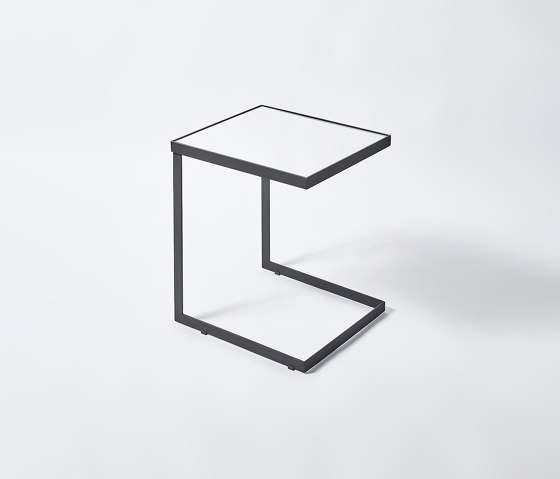Tablo Black Side Table | Tables d'appoint | Deknudt Mirrors
