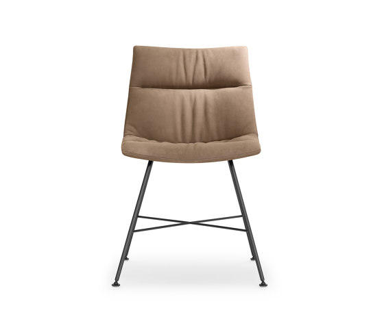 MAREL four-legged chair | Sillas | Girsberger