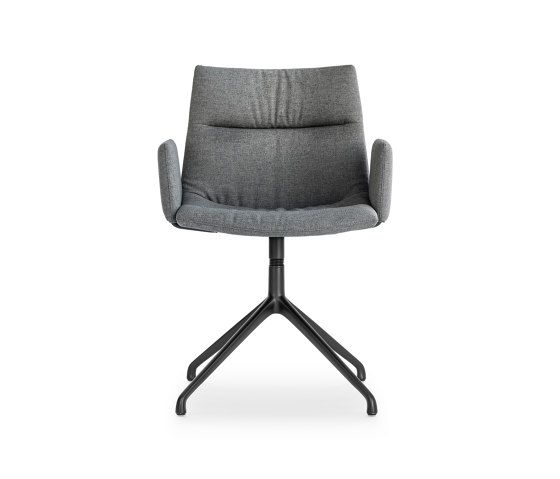 MAREL swivel chair with side panels | Chaises | Girsberger