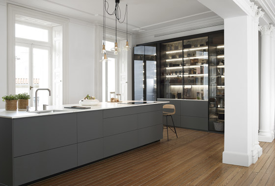 FINE Glass Door Unit | Küchenschränke | Santos