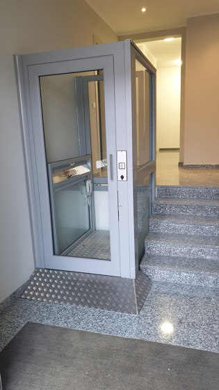 Vertical platform step lift STEPPY PLUS | Ascenseurs | Vimec Srl