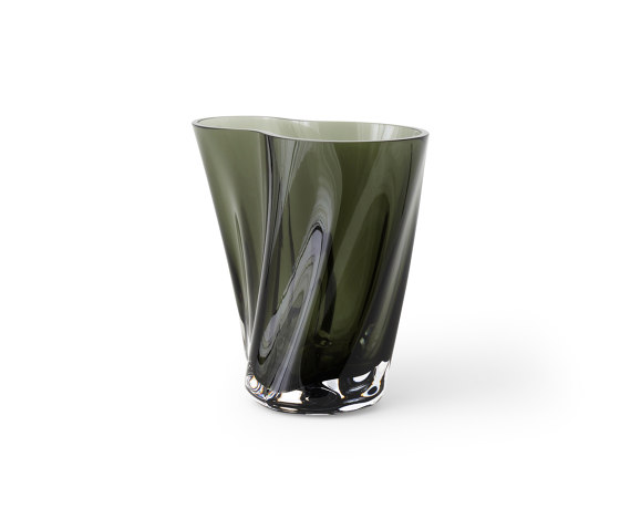 Aer Vase, 19 | Smoke Glass | Vases | MENU