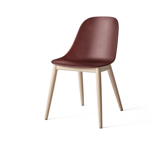 Harbour Side Dining Chair | Natural Oak, Burned Red Plastic | Chaises | Audo Copenhagen