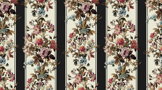 ROSETTA GARLAND Wallpaper - Noir | Revestimientos de paredes / papeles pintados | House of Hackney