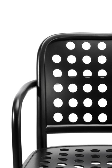 822 Armchair | Chairs | TON A.S.