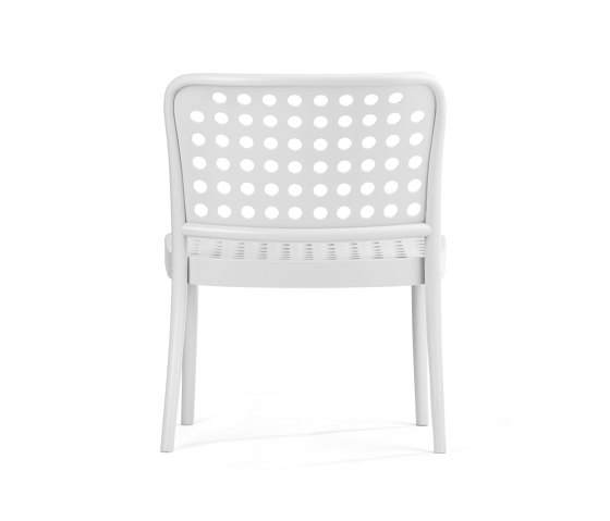 822 Lounge chair | Poltrone | TON A.S.