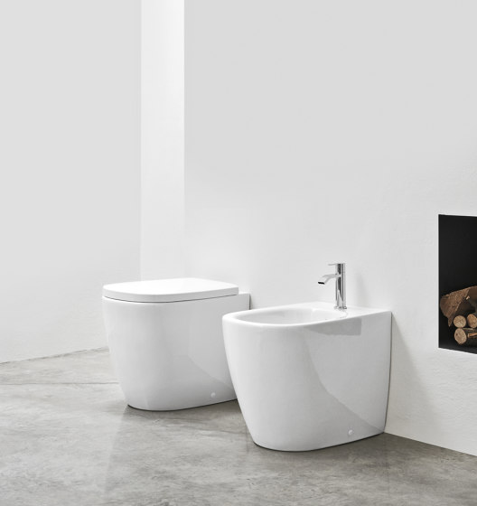 Ovvio - Rimless floor-mounted toilet | Inodoros | NIC Design