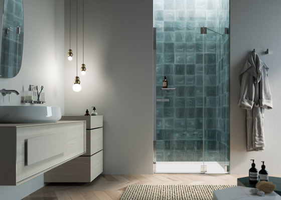 Praia Pivot door with fixed element for niche | Shower screens | Inda