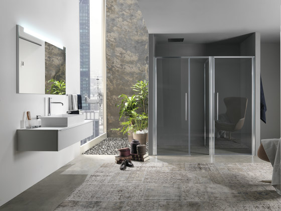 Trendy Design
Vaste wand centrum voor combinaties / | Parois de douches | Inda