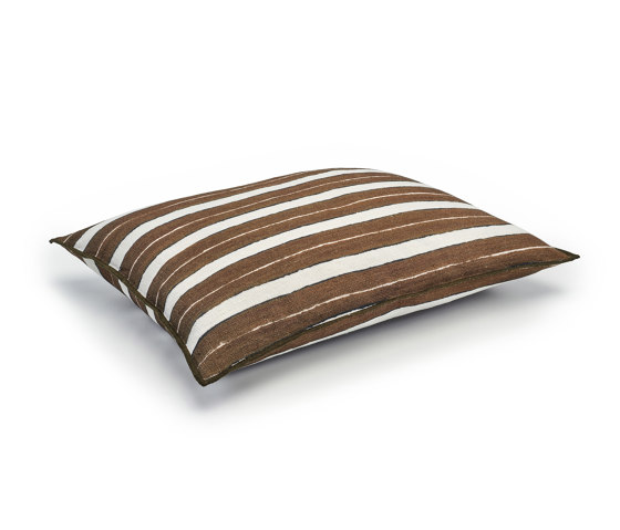 Secret Stripe | CO 206 67 02 | Cushions | Elitis