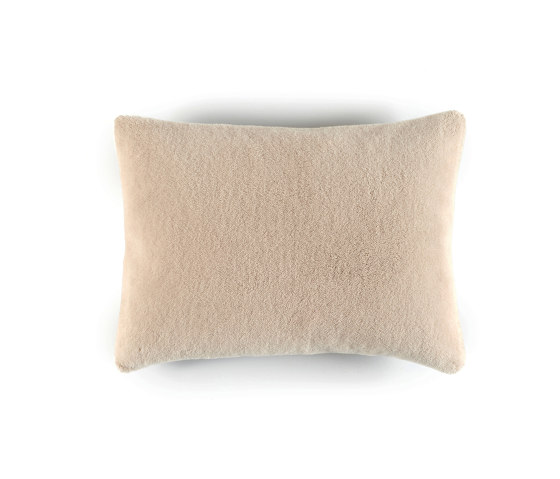 Wool plush | CO 220 15 02 | Cushions | Elitis