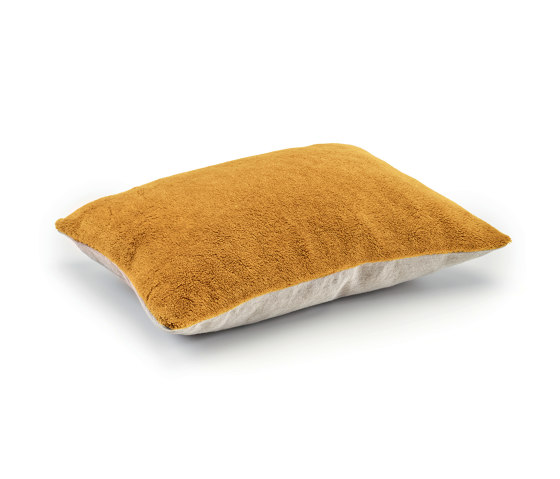 Wool plush | CO 220 29 02 | Cushions | Elitis