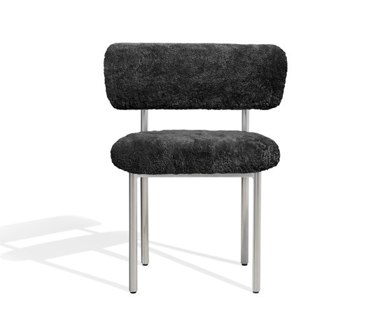Font regular chair | grey sheepskin | Sedie | møbel copenhagen