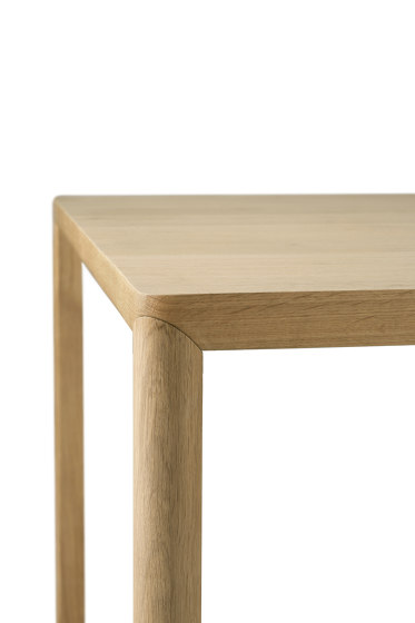 Air | Oak dining table - varnished | Mesas comedor | Ethnicraft