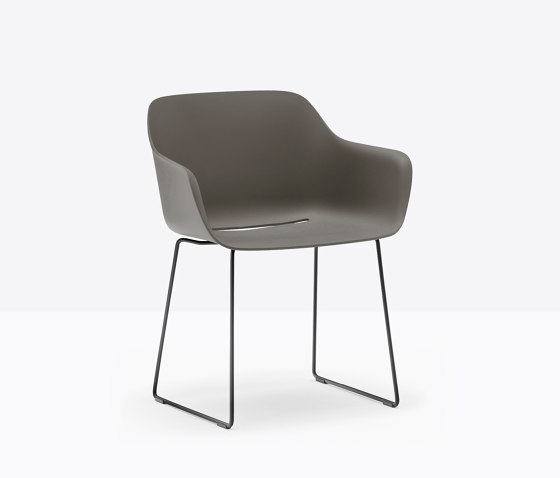 Babila XL 2744R | Stühle | PEDRALI