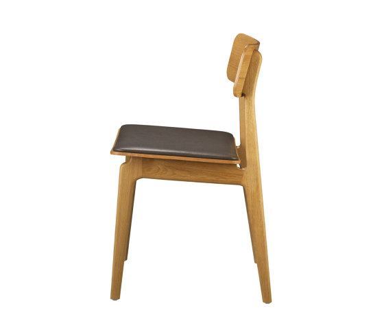 Åstrup | J175 Dining Chair by Isabel Ahm | Sedie | FDB Møbler