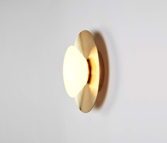 Bell Sconce 01 (Unlacquered Brass) | Appliques murales | Roll & Hill