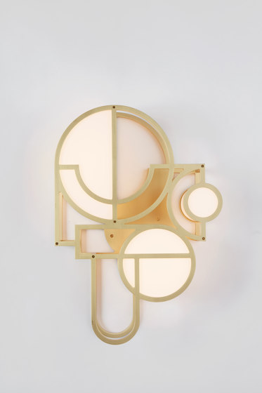 Moonrise Sconce 02 (Brushed Brass) | Lampade parete | Roll & Hill