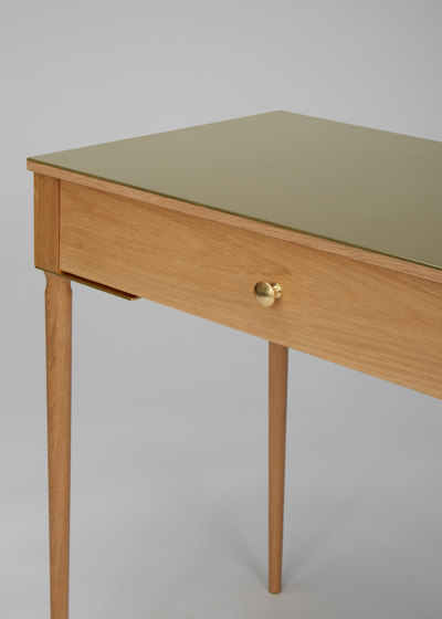 The Cain Nightstand (White Oak/Brass) | Night stands | Roll & Hill