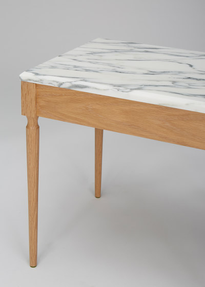 The Cain Side Table (White Oak/Stone) | Tavolini alti | Roll & Hill