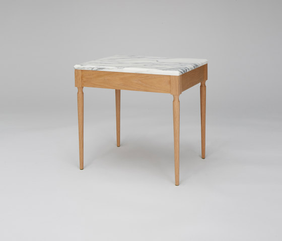 The Cain Side Table (White Oak/Stone) | Tavolini alti | Roll & Hill
