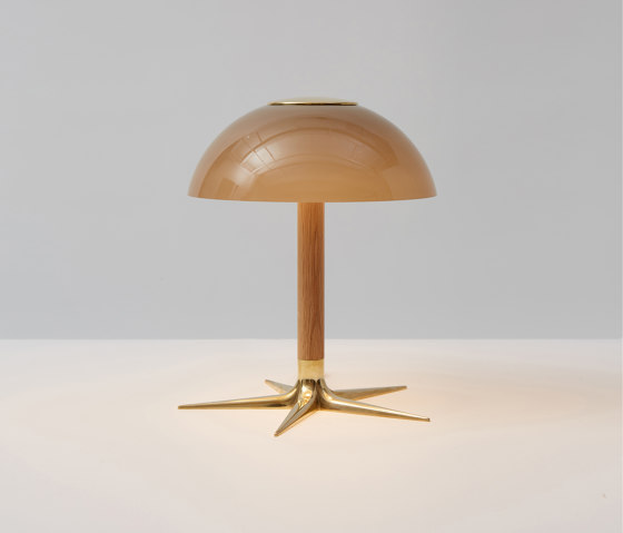 The Laddi (White Oak/Unlacquered brass) | Table lights | Roll & Hill