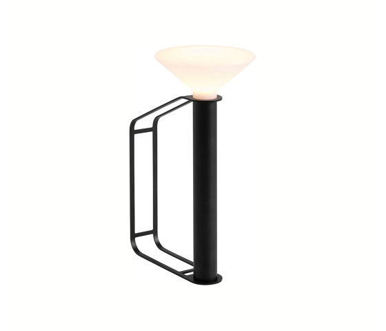 Piton Portable Lamp | Luminaires de table | Muuto