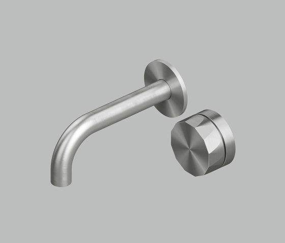 Hb | Wall mounted mixer with spout. | Wash basin taps | Quadrodesign