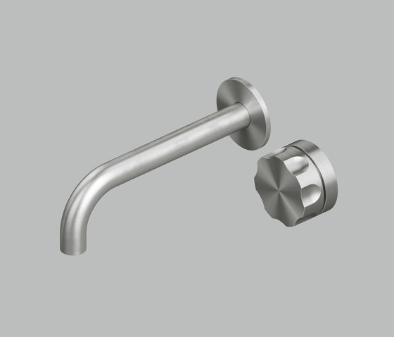 Modo | Wall mounted mixer with spout. | Wash basin taps | Quadrodesign