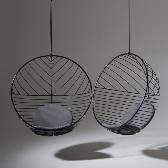 Bubble Hanging Chair Swing Seat - Star Pattern (Black) | Balancelles | Studio Stirling