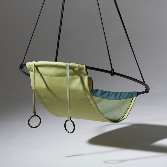 Sling Hanging Chair - Outdoor (Green) | Columpios | Studio Stirling