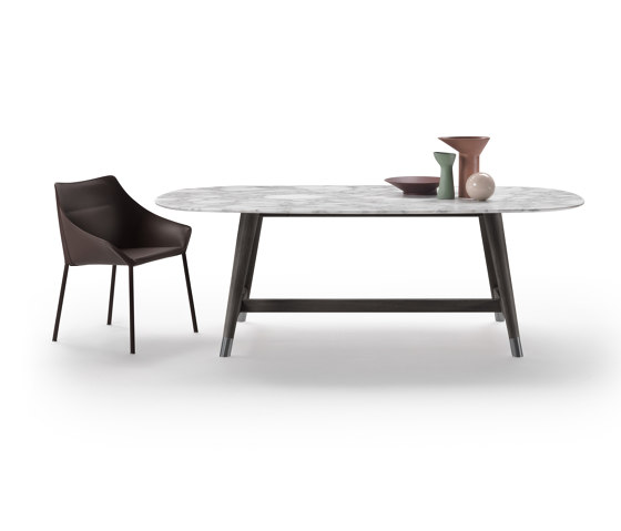 Desco dining table | Mesas comedor | Flexform