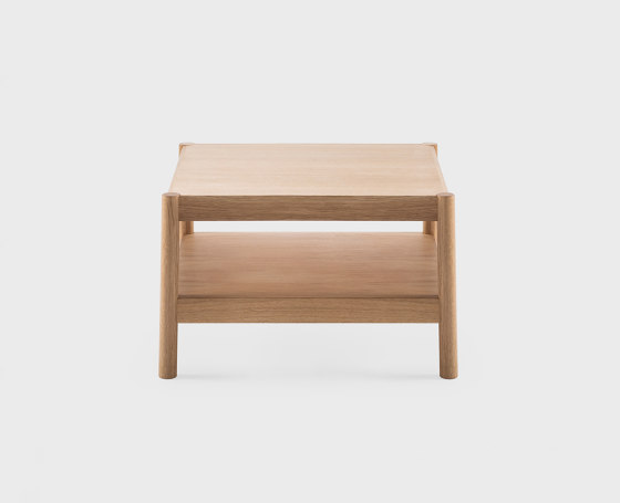 Citizen Side Table, 63x63cm, oak, natural oil | Beistelltische | EMKO PLACE