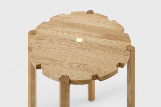 Table d'appoint Pinion D50, huile naturelle | Tables d'appoint | EMKO PLACE