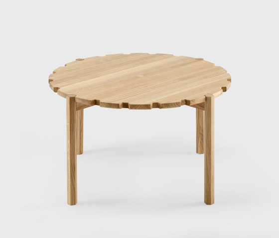 Table d'appoint Pinion D80, huile naturelle | Tables basses | EMKO PLACE